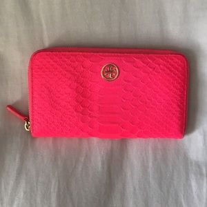 Tory Burch ZIP Continental Wallet